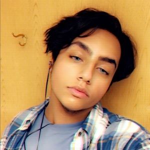 Meet your Posher, Ahmed